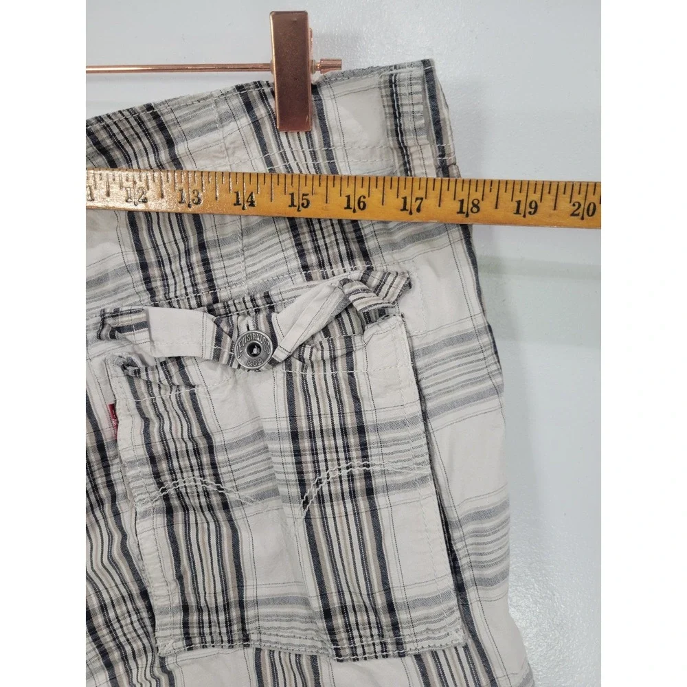 Levis Mens Plaid Cargo Shorts Y2K Skater Cotton Size 36‎ Relaxed Fit Utility